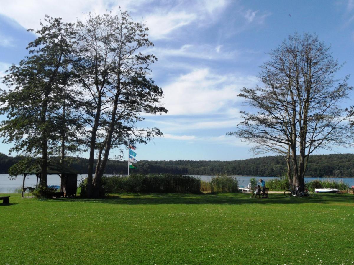 Ferienwohnungen Direkt Am See Bei Den Kaiserbaedern Герінгсдорф Екстер'єр фото